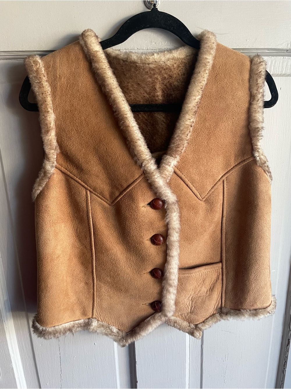 Ardney Suede Lamb 100% pure virgin wool vest